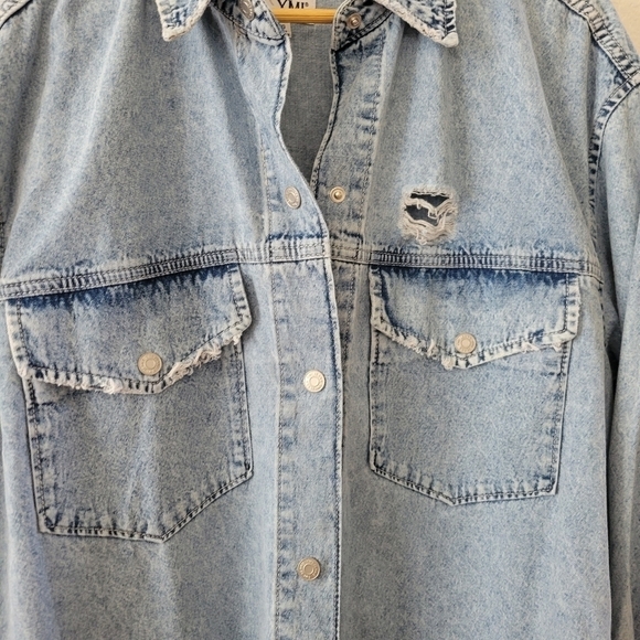 NWT Denim Jean Shacket Shirt Destructed L NEW - Picture 5 of 11
